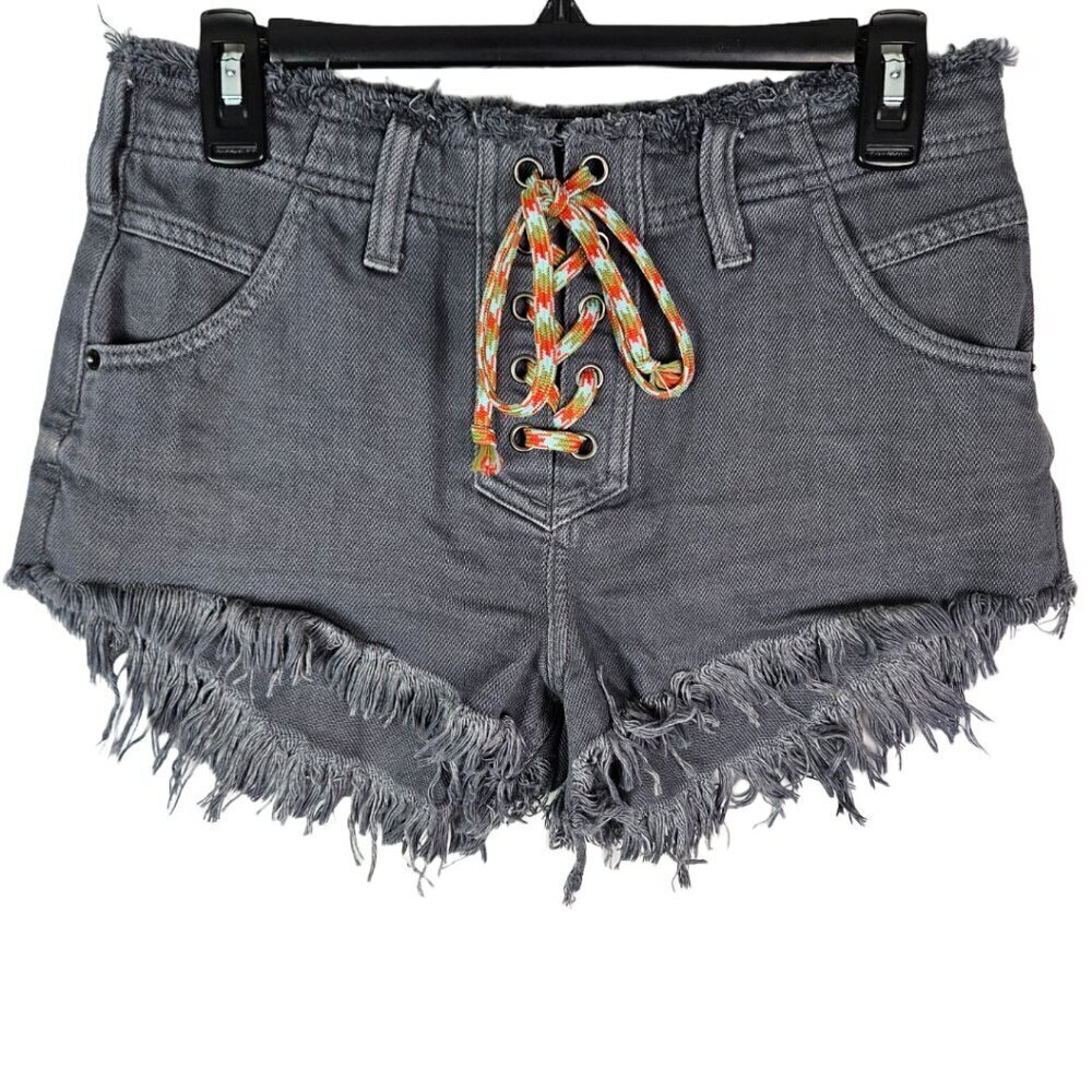 Free People | We The Free Becket Gray Denim Slouchy Cutoff Short 26 OB1136900 - Picture 3 of 10